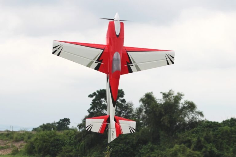 PİLOT RC EDGE 540 103'' 2.60M KIRMIZI BEYAZ