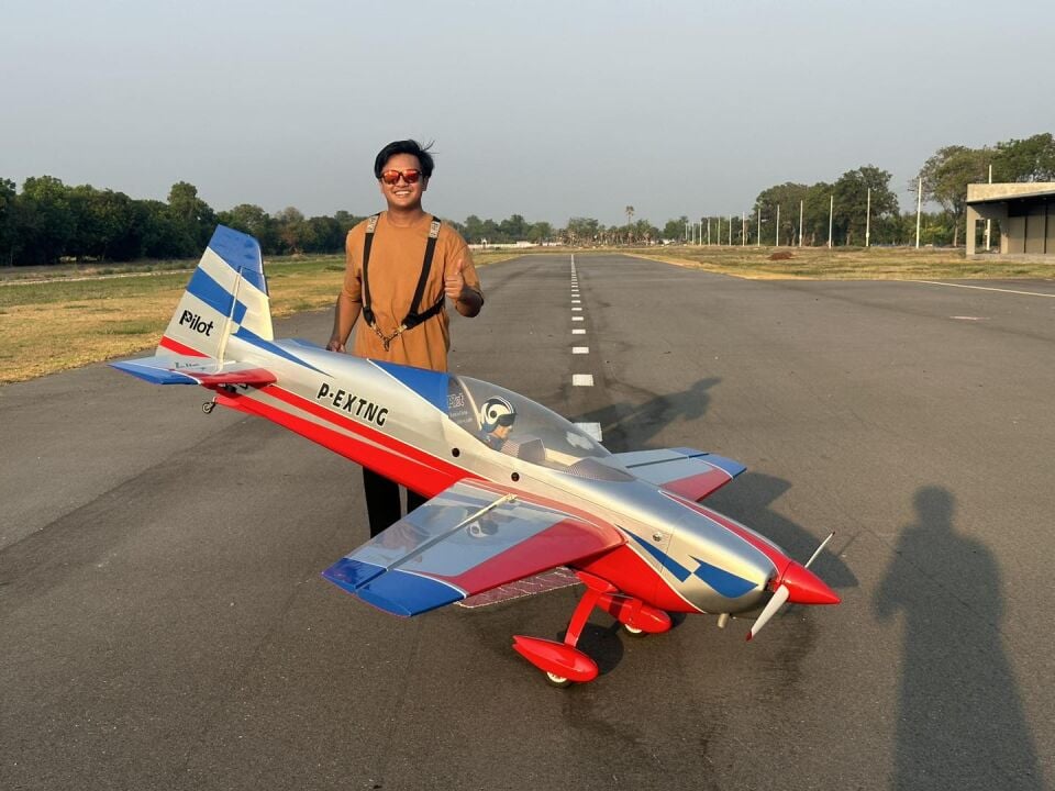 PİLOT RC EXTRA NG-90'' 2.30M KIRMIZI/GRİ/MAVİ