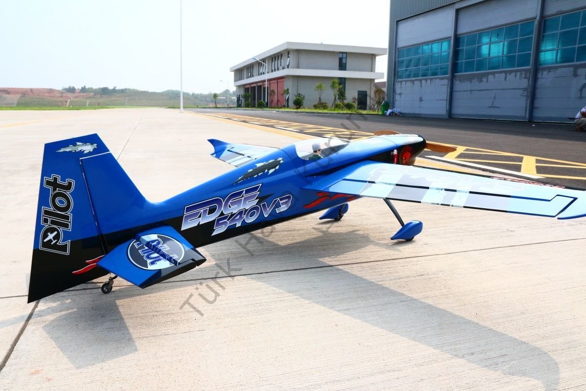 PİLOT RC EDGE 540 V3 107 ''